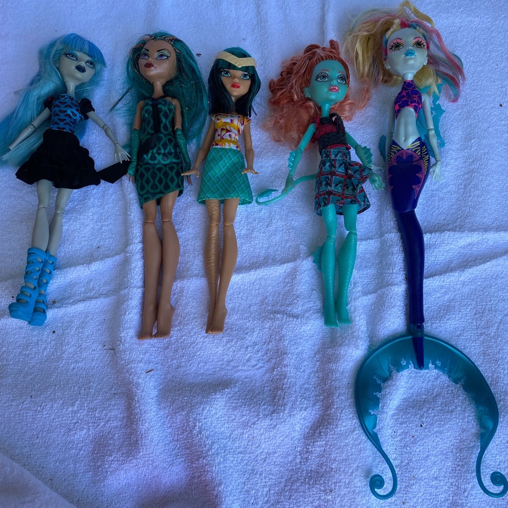 Monster High random set of 5